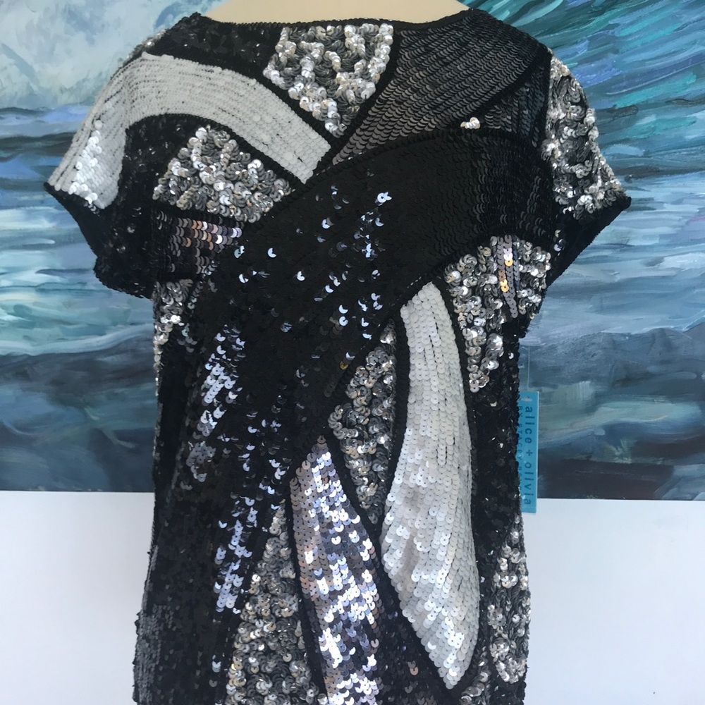 Alice + Olivia sequined Top